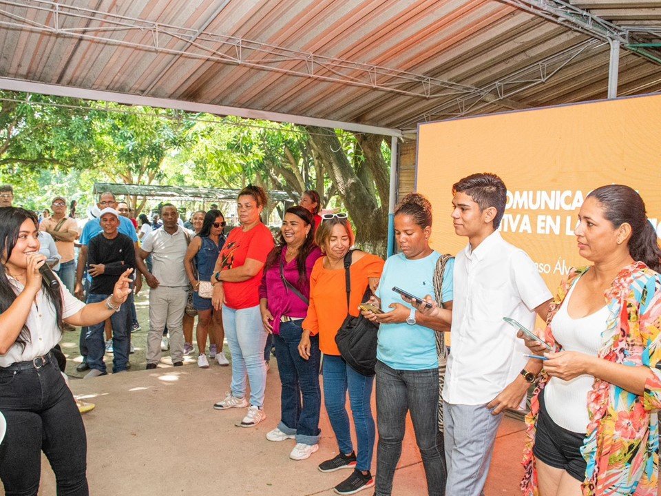 Fuerza Ciudadana capacita a líderes en Santa Marta para la defensa de la democracia