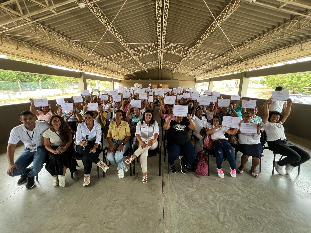 116 emprendedoras en Dibulla recibieron capacitación en Educación Financiera