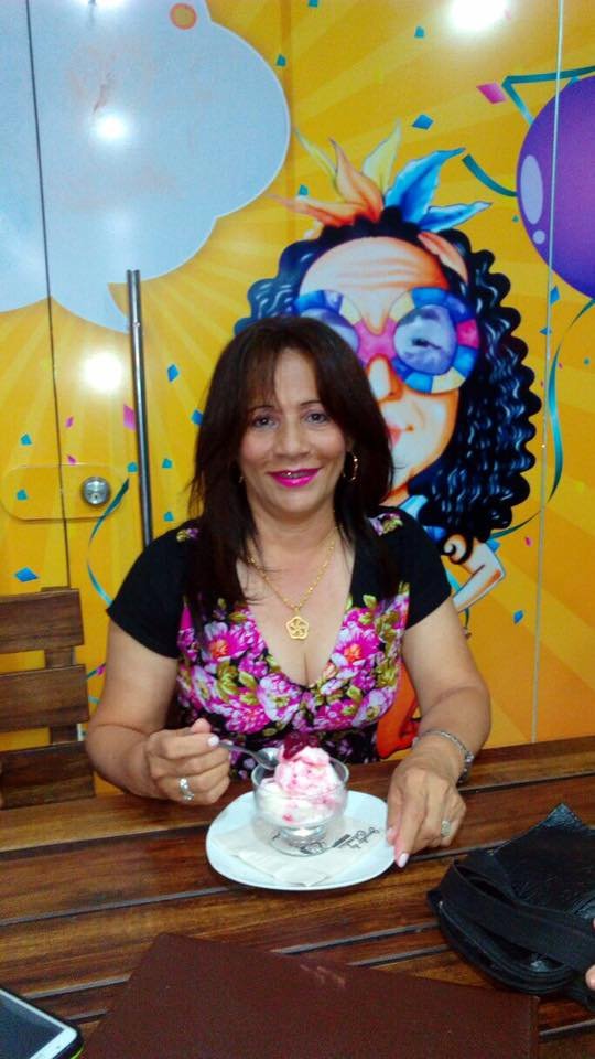 Madelén Gómez sigue siendo la mujer bonita a quien saludó Diomedes Díaz en Lluvia de Verano