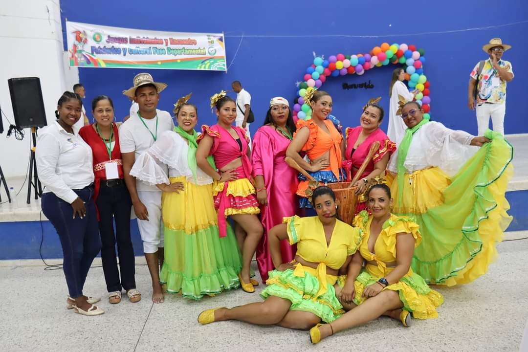 Juegan fase municipal de Olimpiadas Docentes en La Guajira con deportes de conjunto