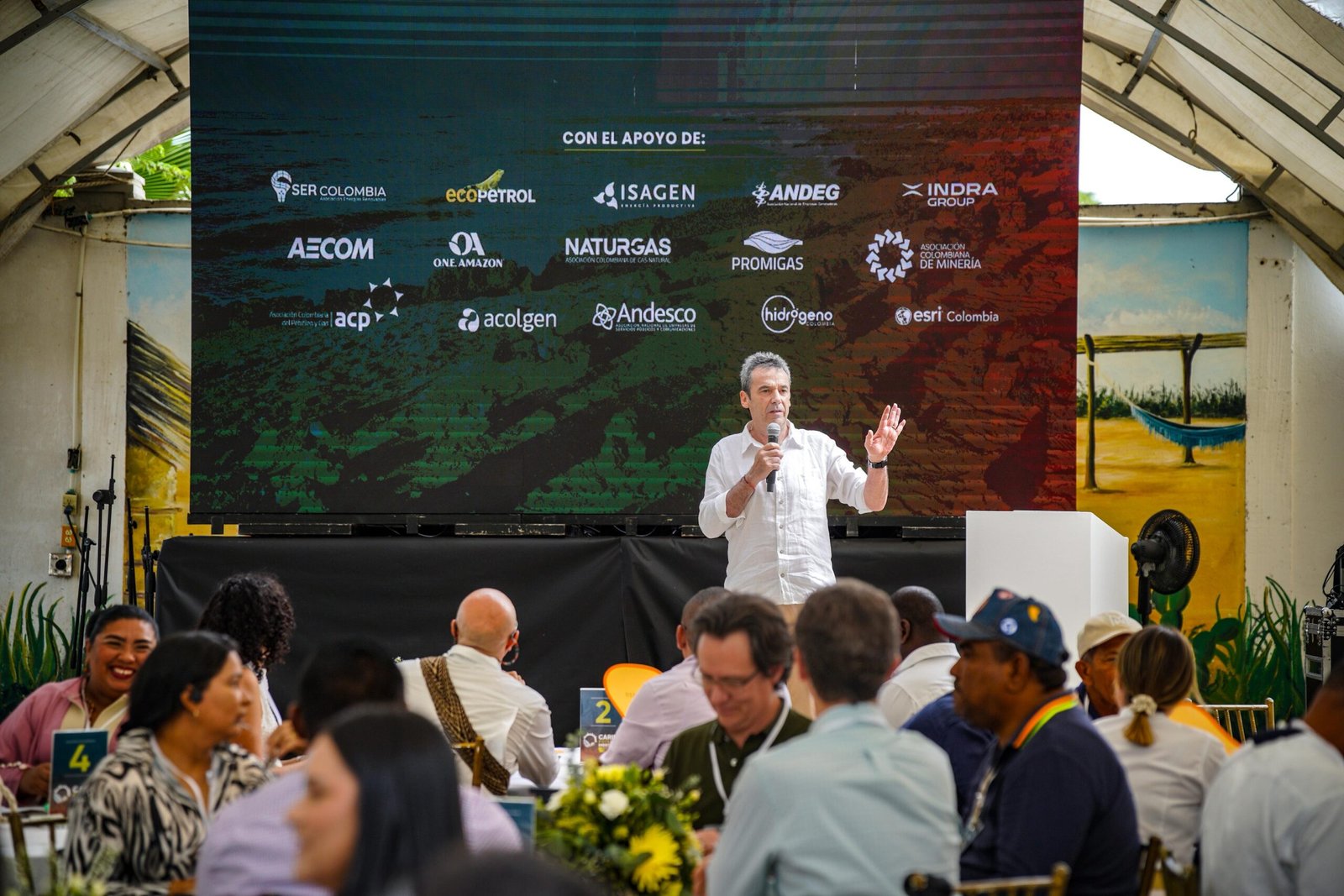 La Guajira teje su futuro energético con hilos de sol, viento y cultura Wayúu