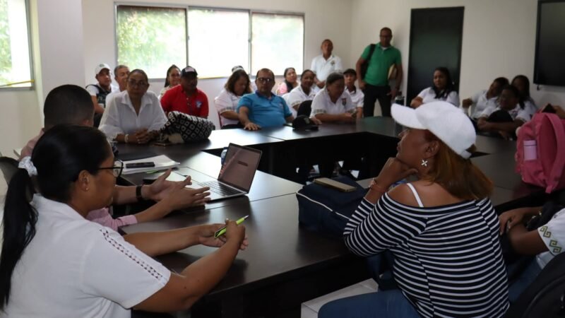 Maestros de La Guajira entraron en operación ‘Cobremos’ y anormalidad académica