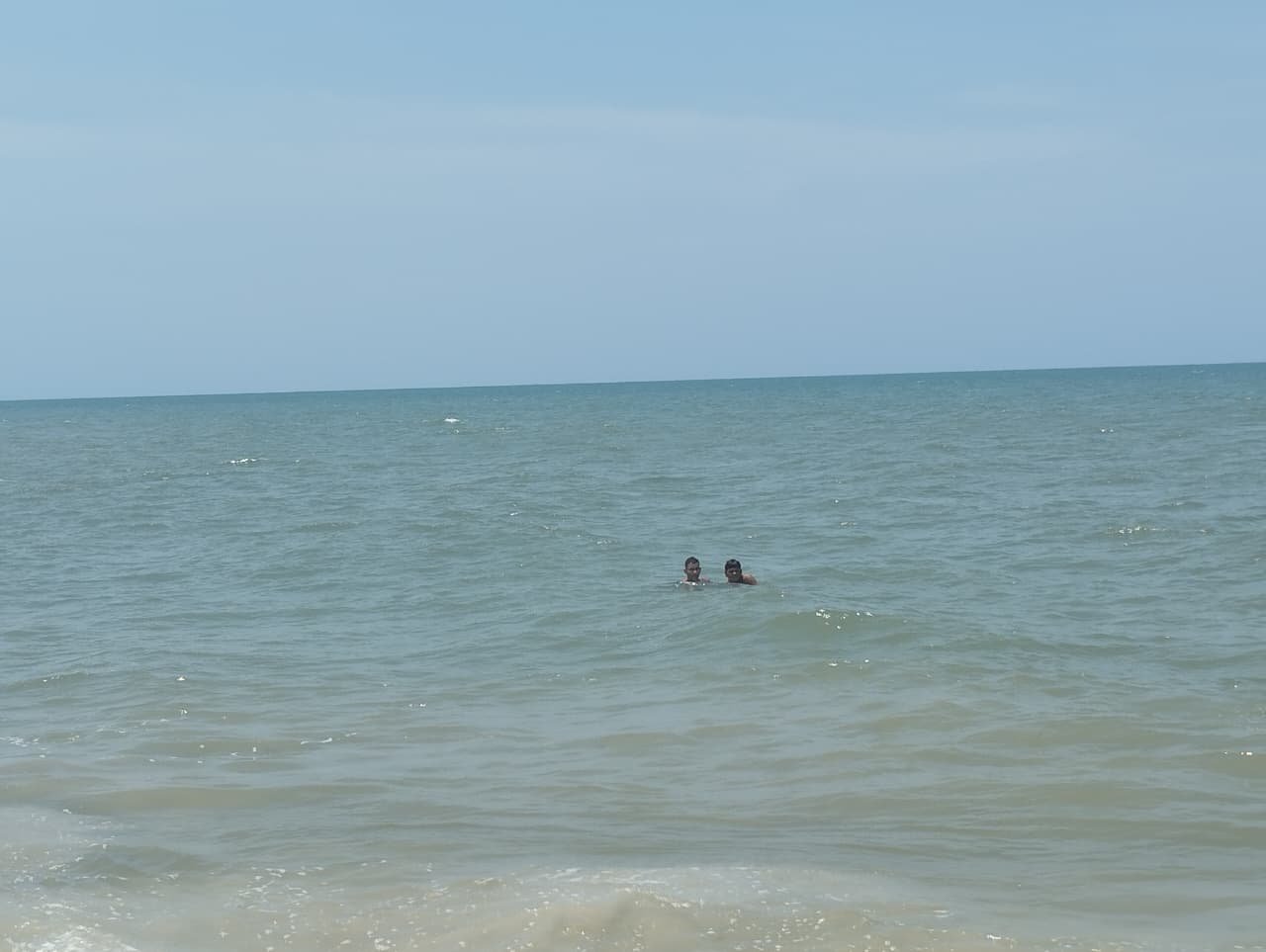 Inconsciente y agotado, fue rescatado joven riohachero que se lanzó del muelle turístco y que por poco se ahoga