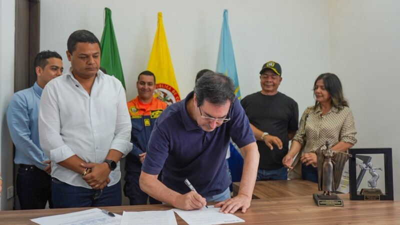 Alcalde Genaro Redondo respalda el sueño de construcción del Faro y Mausoleo Gran Almirante Padilla en Riohacha