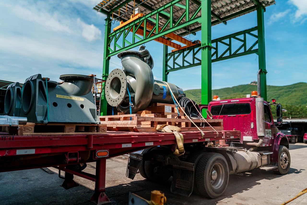 Alcaldía avanza en la rehabilitación de la EBAR Norte: Unidades de bombeo llegaron a Santa Marta