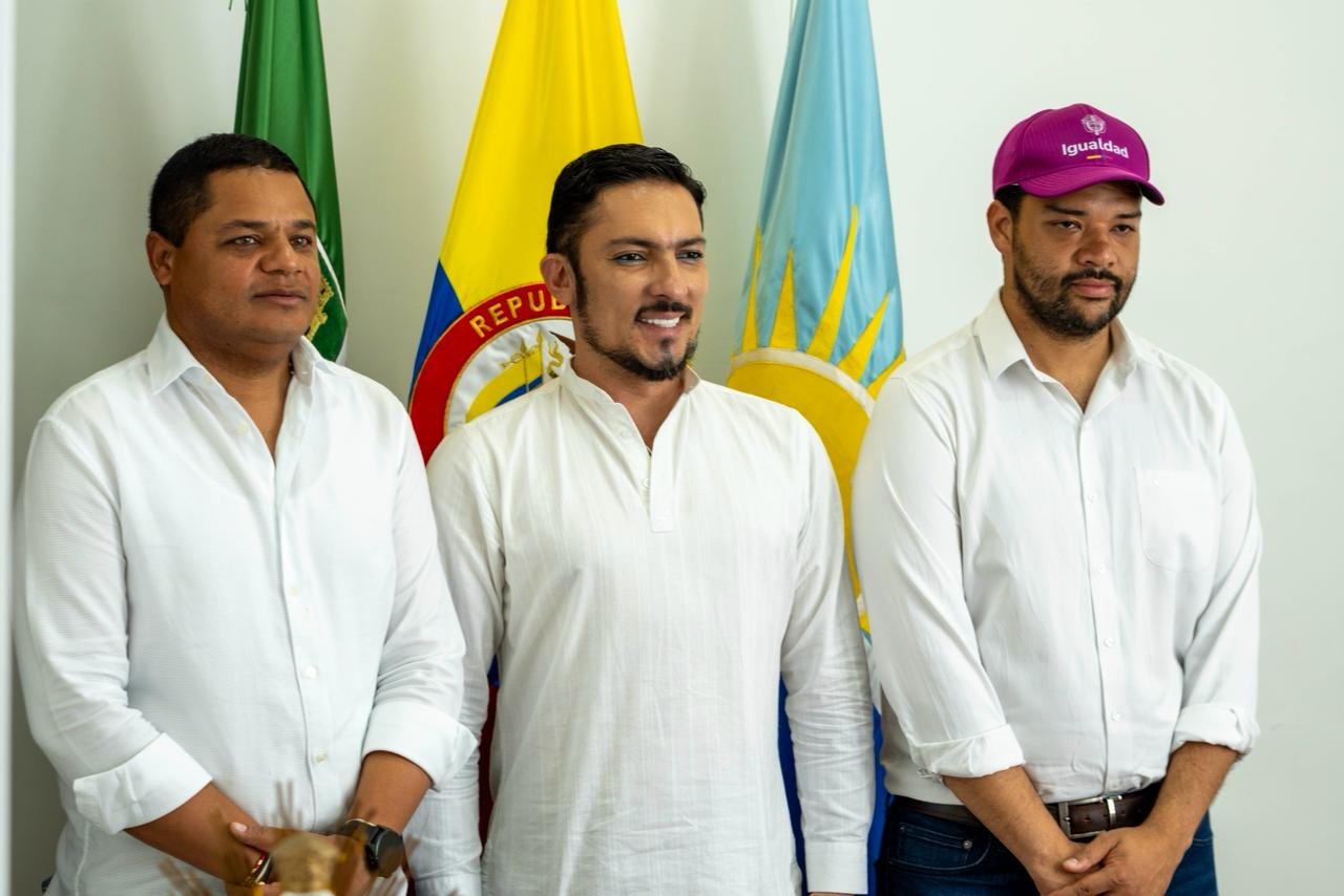 El alcalde Genaro Redondo y la persona Ministra de la Igualdad, fortalecen alianzas por la equidad, la soberanía alimentaria y el bienestar social en Riohacha