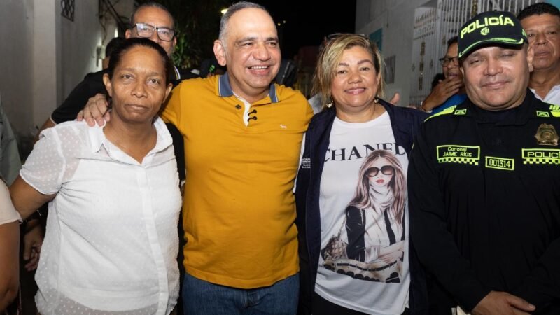 Alcalde Carlos Pinedo Cuello pone en marcha programa de pavimentación ¡Transformando mi Barrio! con 6 nuevas calles en Gaira