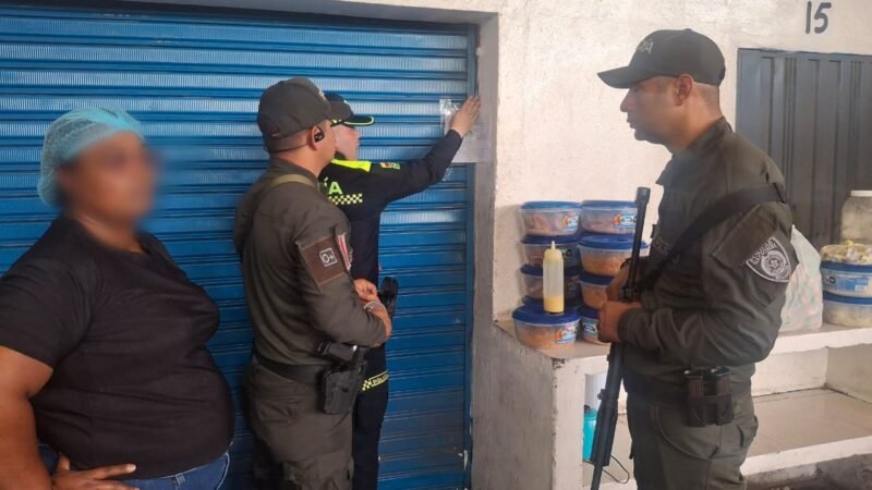 Policía Nacional cierra restaurante en Manaure por comercialización de carne de tortuga marina