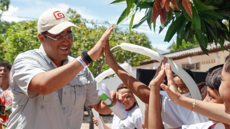 El gobernador Jairo Aguilar cumple la palabra en Urumita con acciones que impulsan la educación, el agro y el deporte