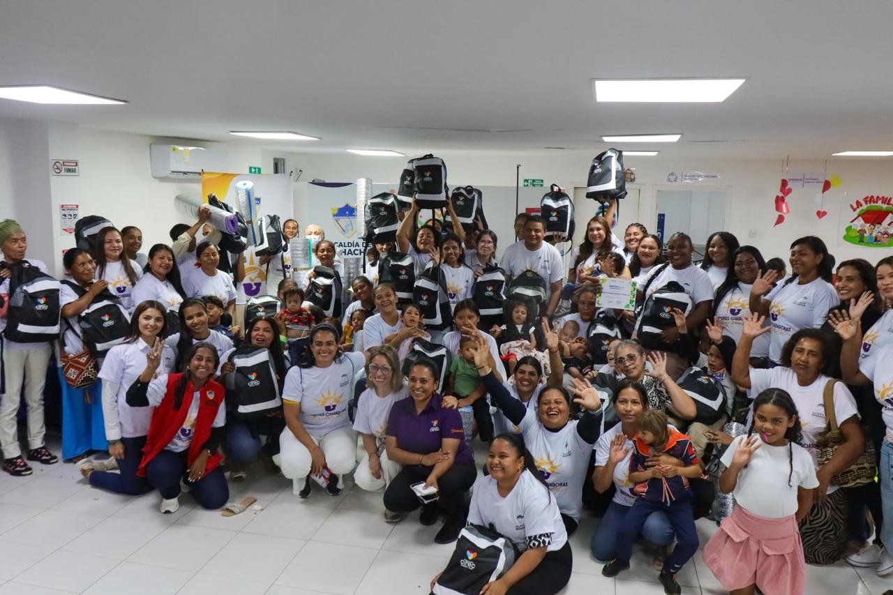 Genaro Redondo lanzó una Luz de esperanza para las madres cuidadoras de Riohacha