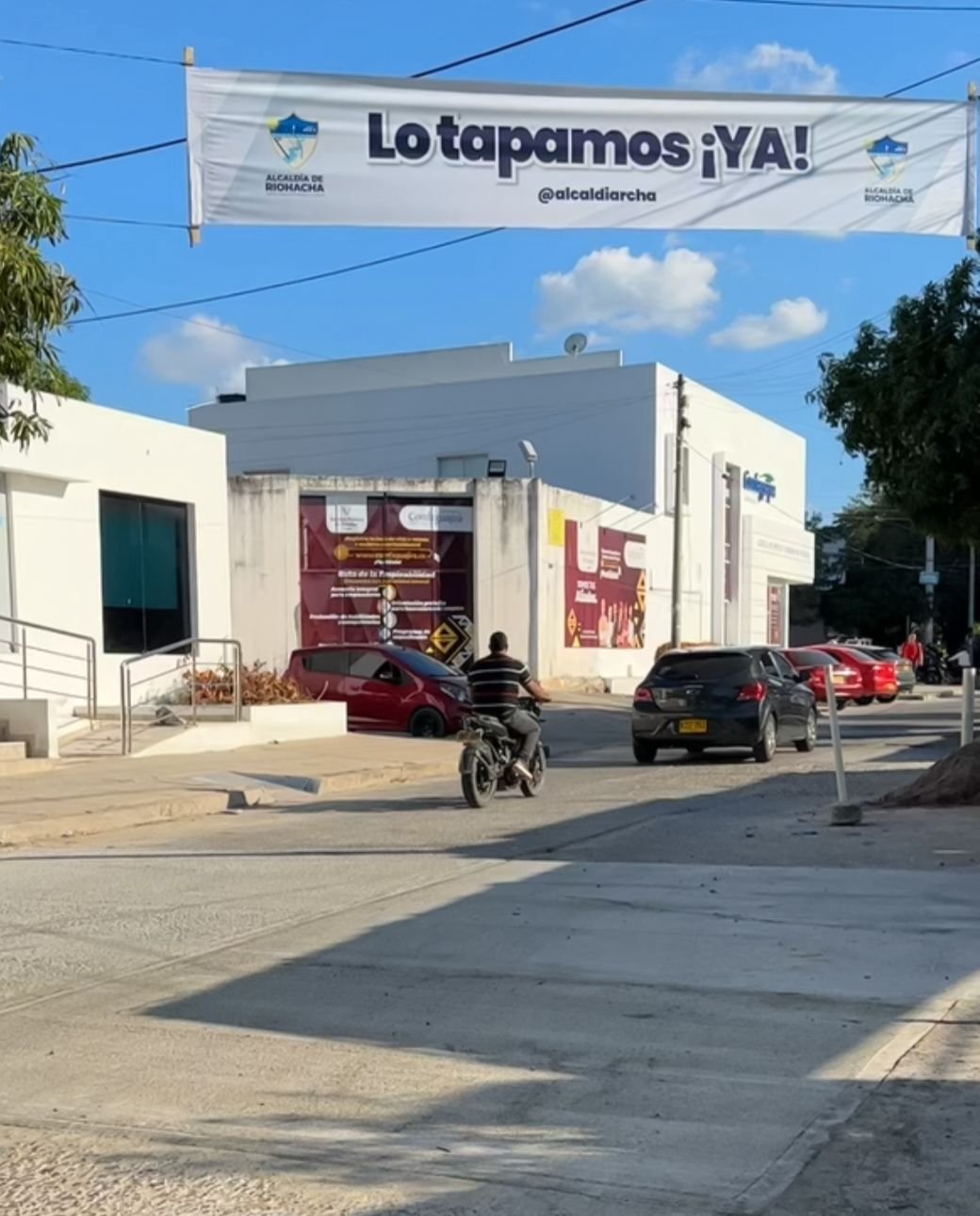 Comienza en Riohacha operación tapa huecos “Lo Tapamos YA” para recuperar la malla vial del Distrito