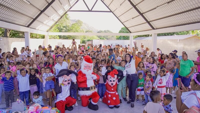 La alcaldesa Ivón Manjarrez llevó alegría a niños y adultos mayores en la zona rural de La Jagua del Pilar