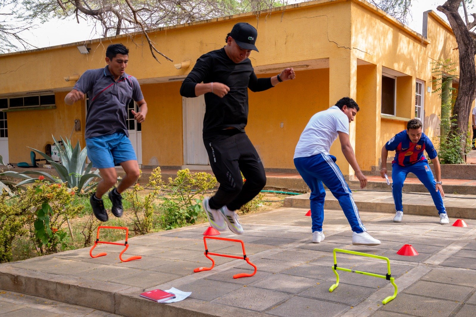 Instituto de deportes y universidad de La Guajira promueven el deporte de orientación como eje pedagógico
