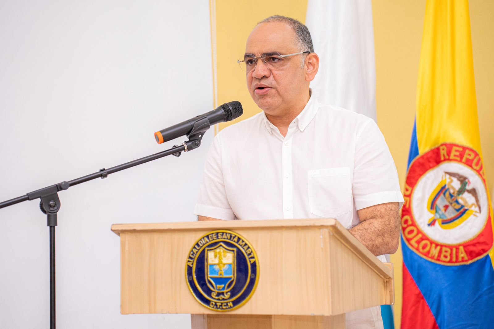 Gobierno de Carlos Pinedo fortalece el liderazgo juvenil en Santa Marta