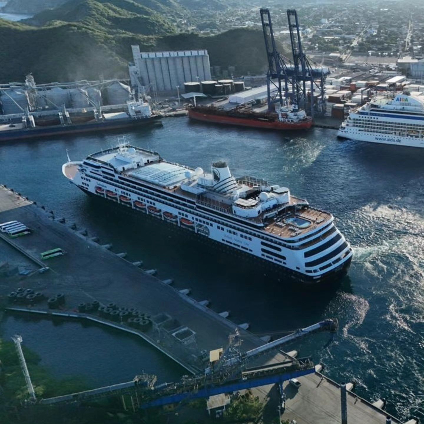Santa Marta consolida crecimiento histórico en turismo de cruceros en el Caribe