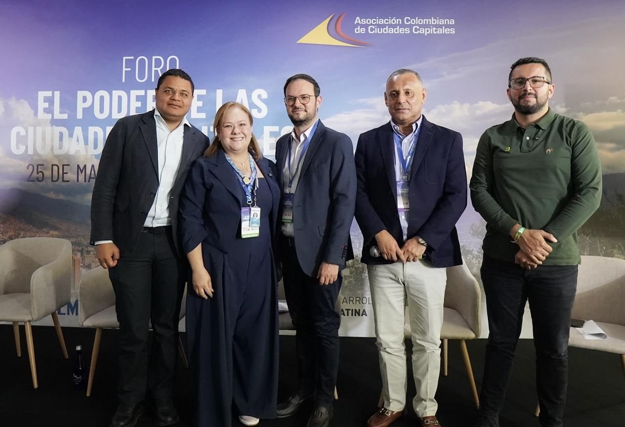 En Medellín, alcalde Genaro Redondo consolida alianzas claves para el desarrollo de Riohacha