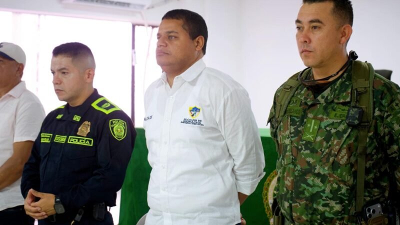 Autoridades e instituciones harán acompañamiento a establecimientos de diferentes sectores del comercio en Riohacha, según acuerdo en reunión con el gremio