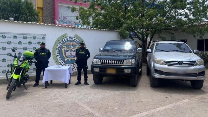 Policía recupera dos vehículos que habían sido robados en la Alta Guajira