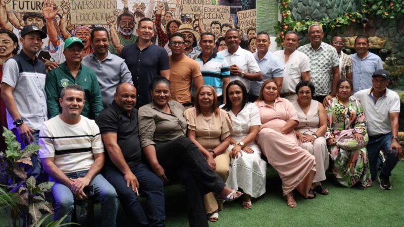 Asodegua rechaza señalamientos del médico Moisés Daza contra maestros en sus redes sociales