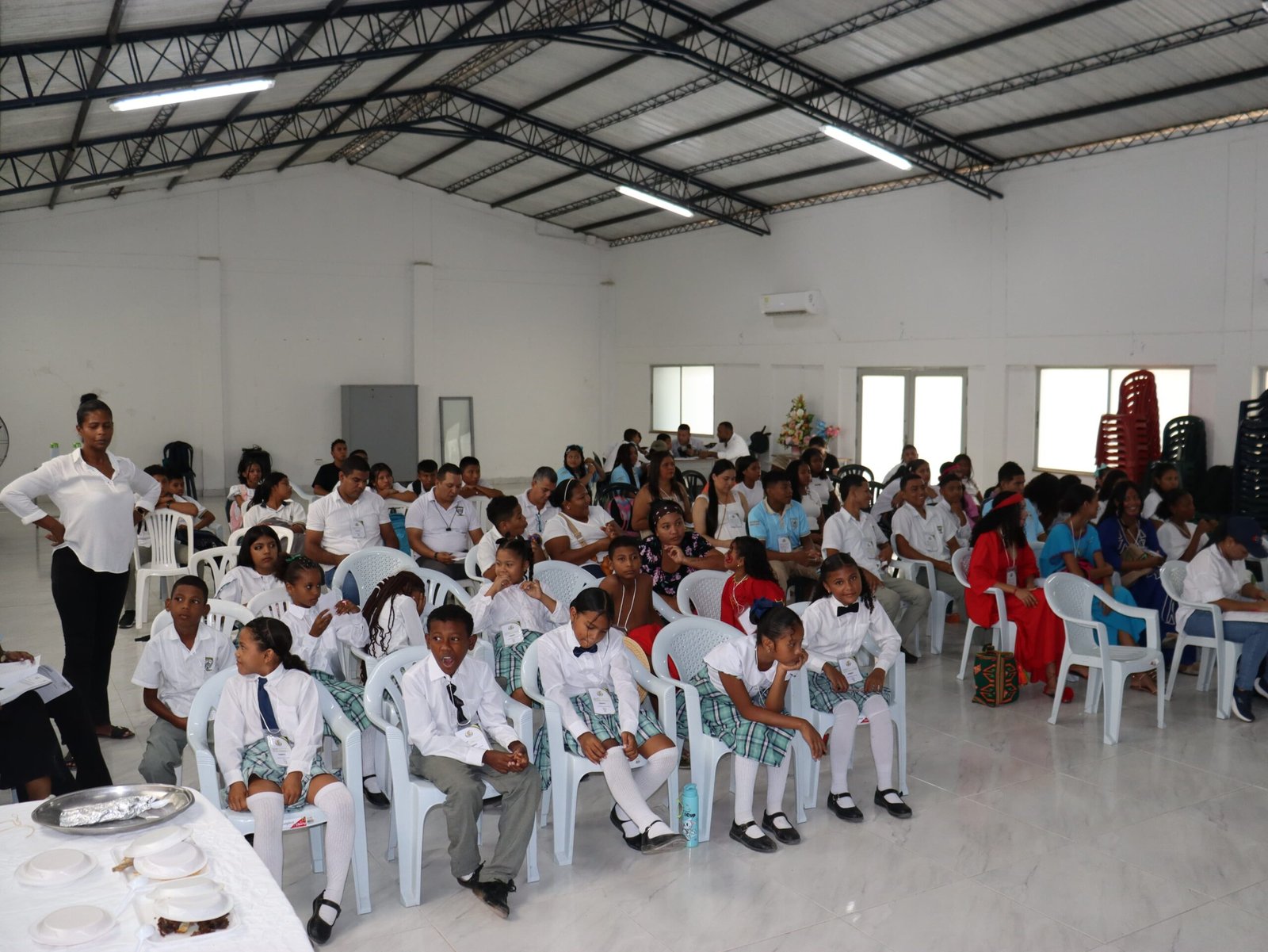 En la I.E. Luis Antonio Robles de Camarones, se cumplió el segundo Foro Institucional «Por la Excelencia y Formación Integral»
