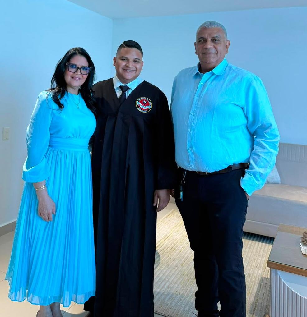 Universidad Libre de Barranquilla otorga título en medicina a Jair José Daza Redondo